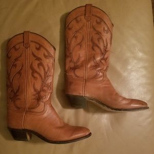 Womens real leather boots size 6